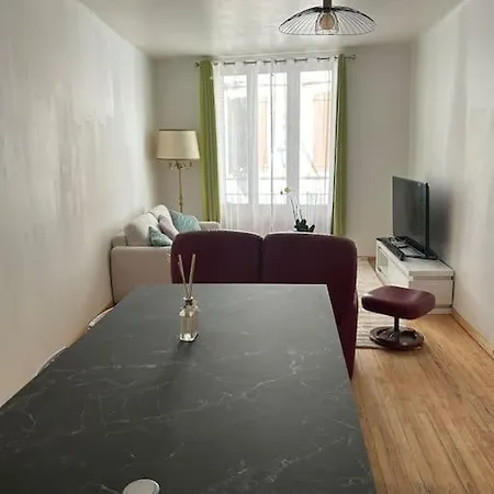 Maison Des Orchidees Apartment